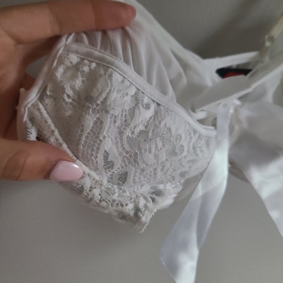 Coquette White Lingerie Bra - Picture 7 of 8